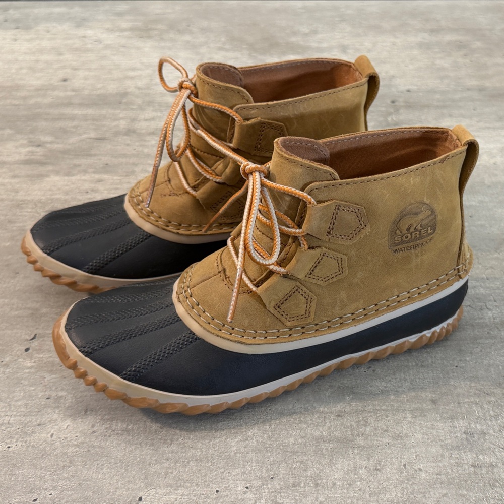 Sorel Out N About Duck Boots Lace Up Ankle Boot